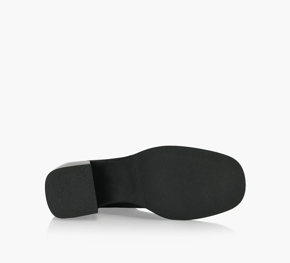 AVIAN BOOTIE