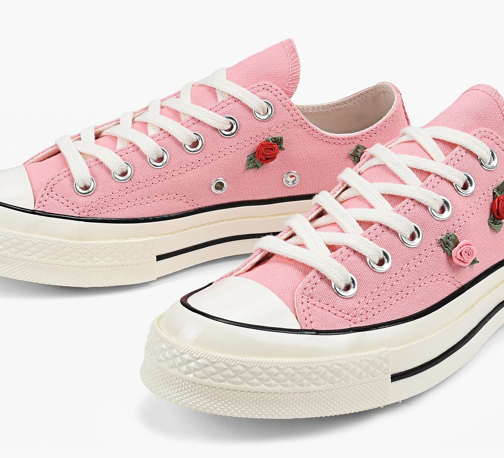 CHUCK 70 LOVE ME