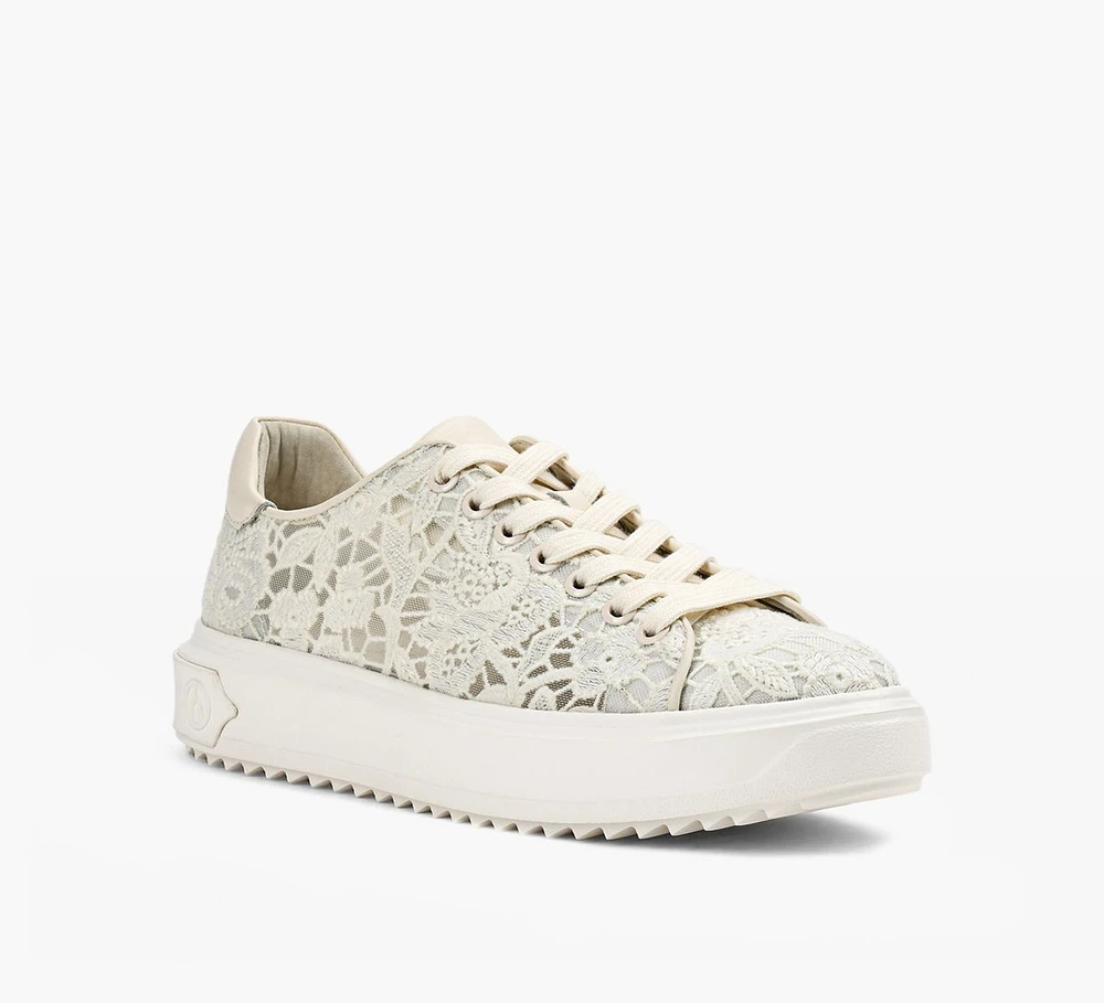 BETH LACE SNEAKER