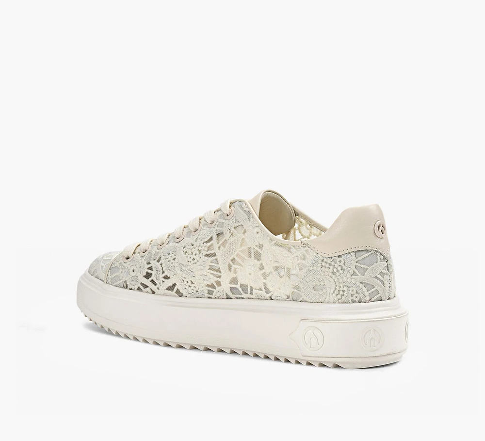 BETH LACE SNEAKER