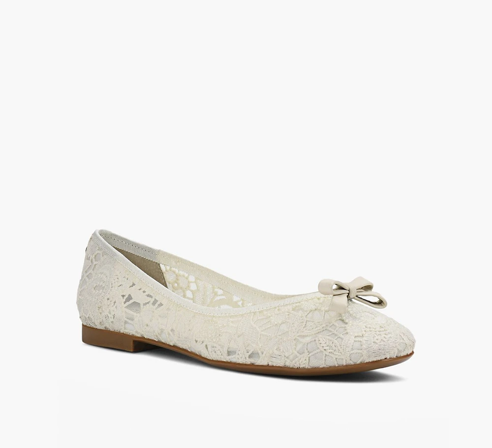 ZARIA LACE FLAT