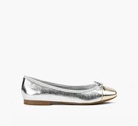 ZARI FLAT