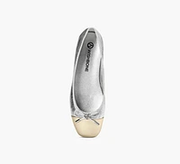 ZARI FLAT