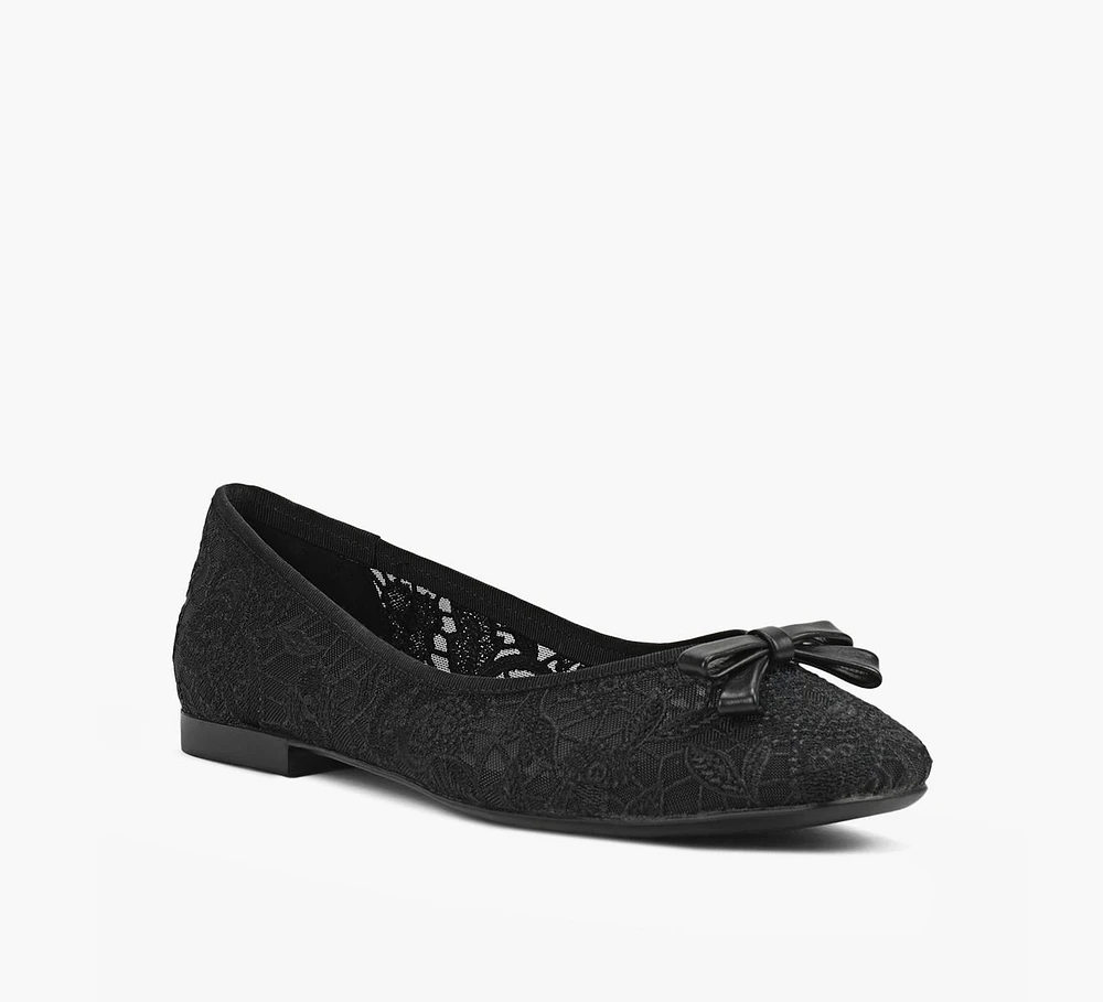 ZARIA LACE FLAT