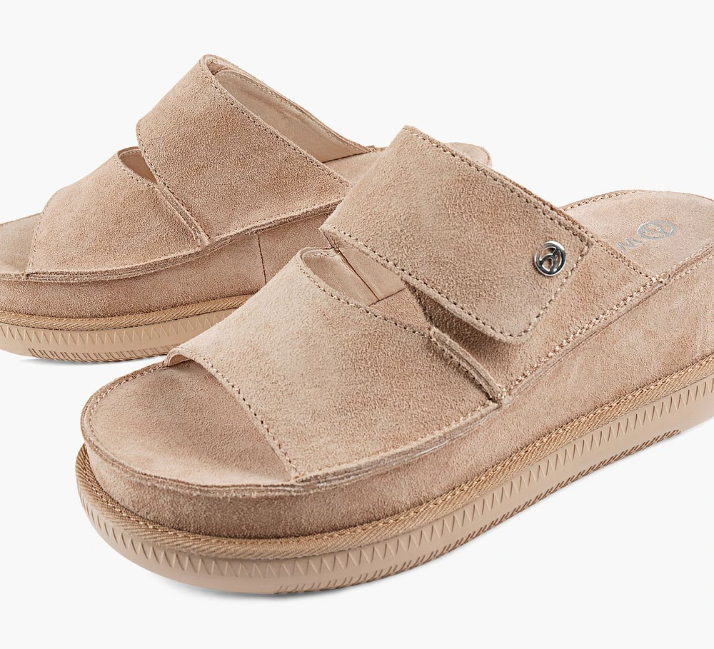 ELLE WEDGE SANDAL