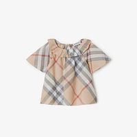 Check Cotton Three-piece Baby Gift Set in Pale stone - Children | Burberry® Official