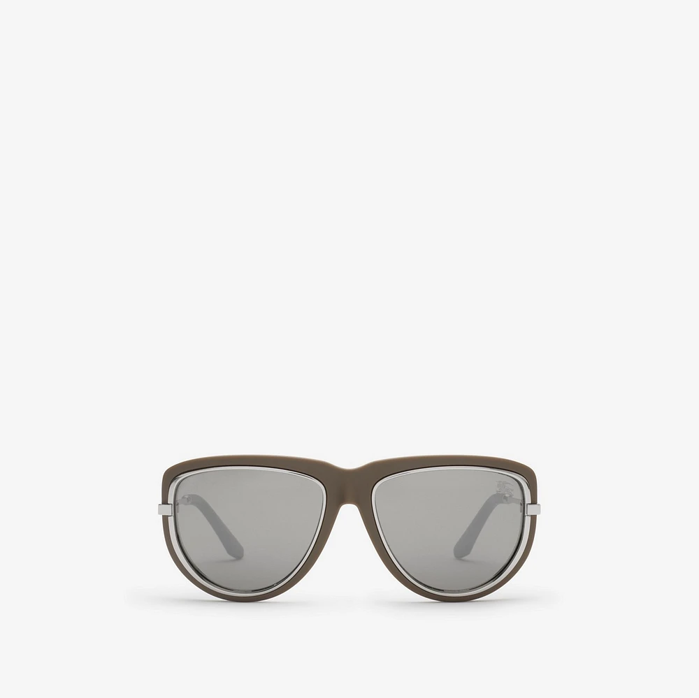 Blinker Pilot Sunglasses in Desert palm | Burberry® Official