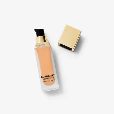 Beyond Wear Perfecting Matte Foundation – Medium Warm