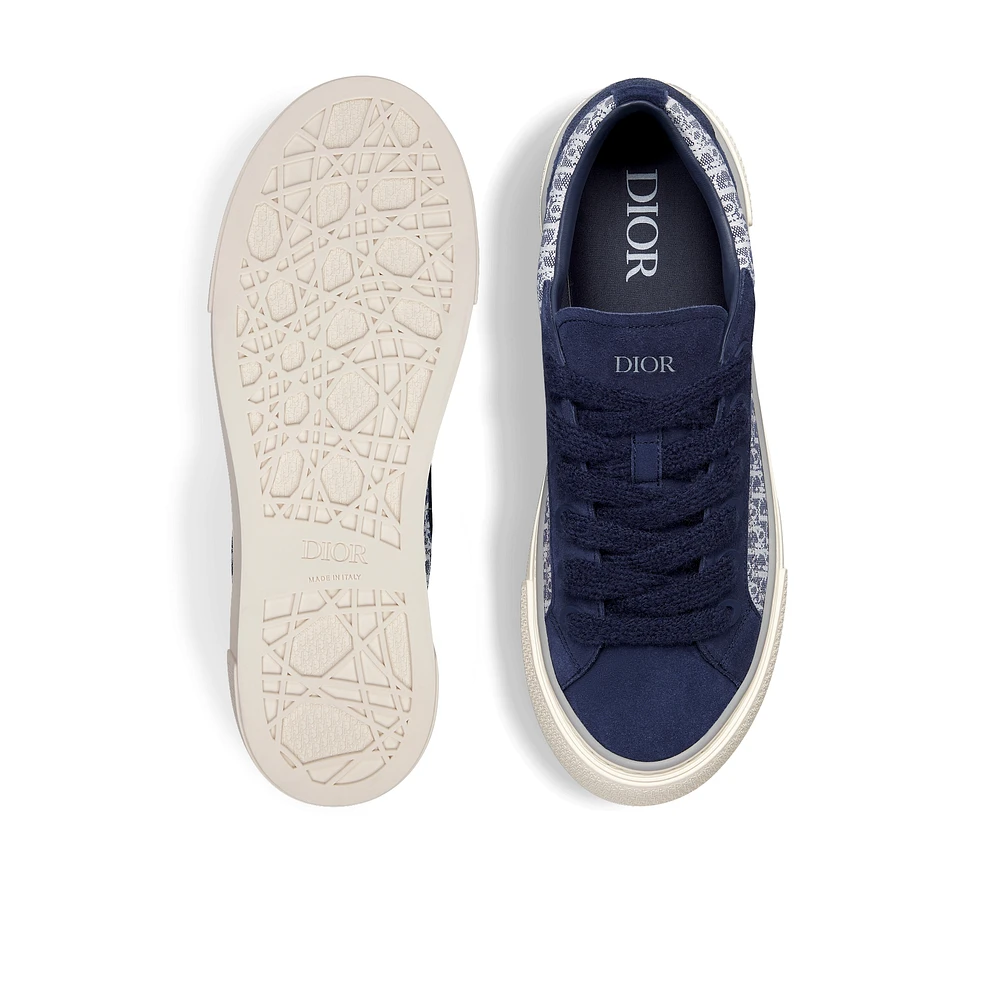 B33 Spin Sneaker