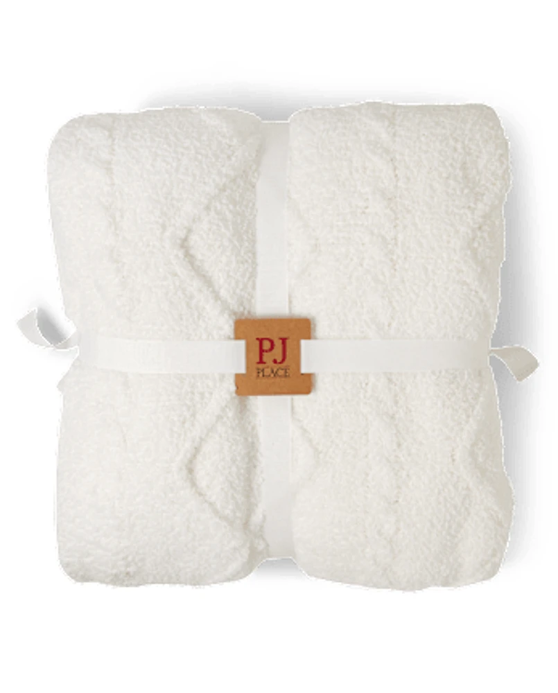 Adult Cable Knit Cozy Blanket
