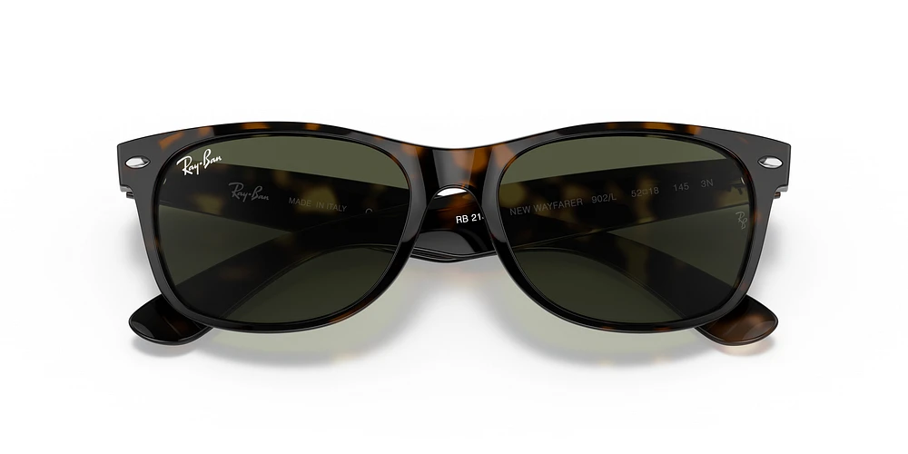 RB2132F New Wayfarer Classic