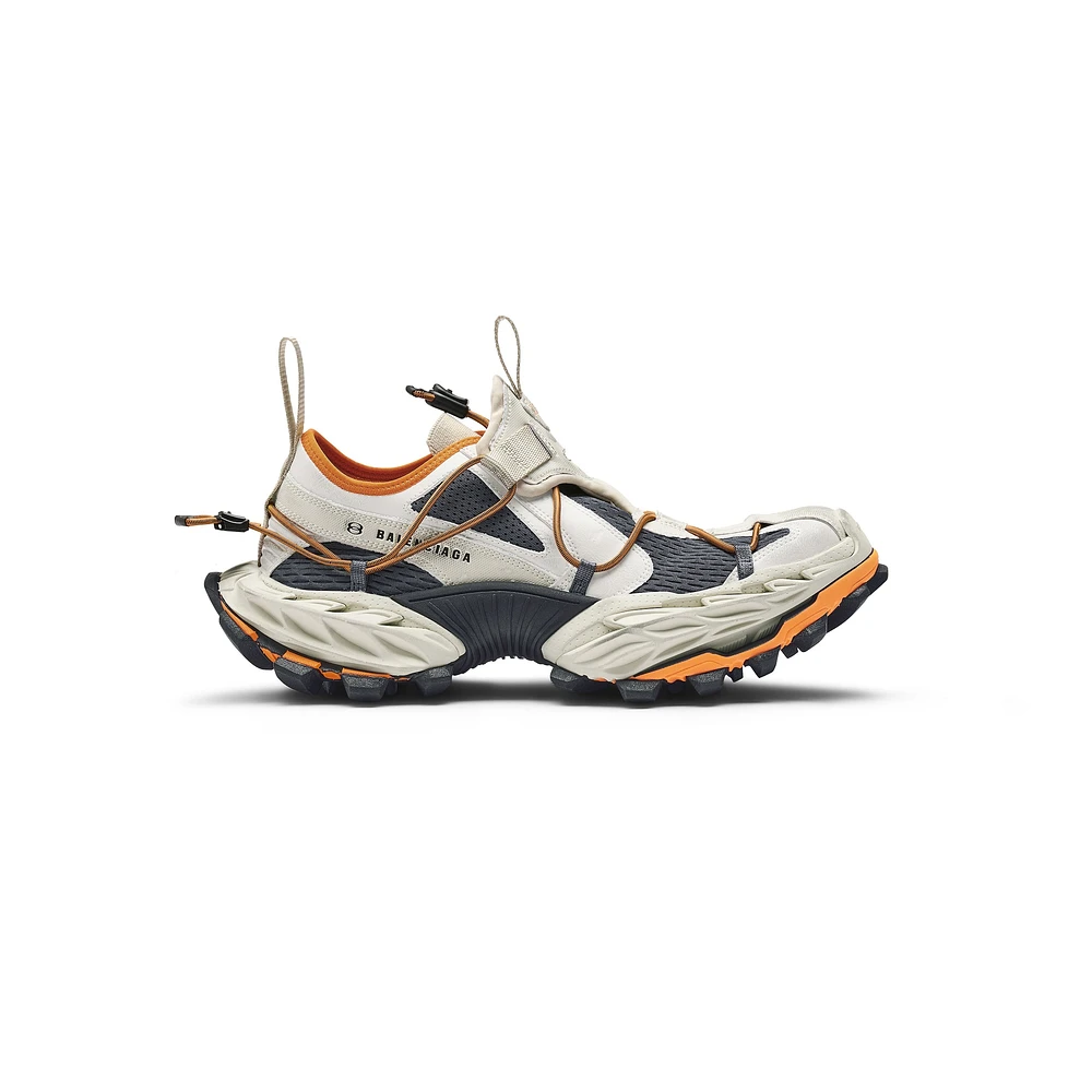 hike sneaker