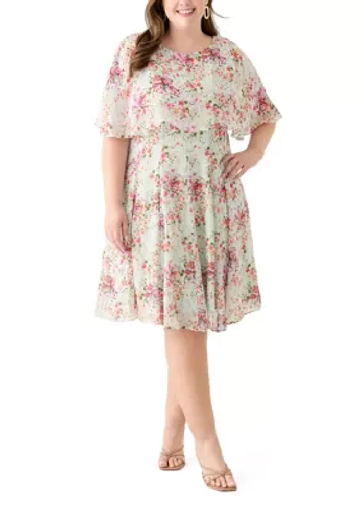 Plus Short Sleeve Crew Neck Ditsy Floral Dress