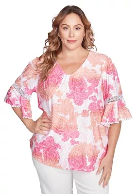 Plus Paisley Textured V-Neck T-Shirt