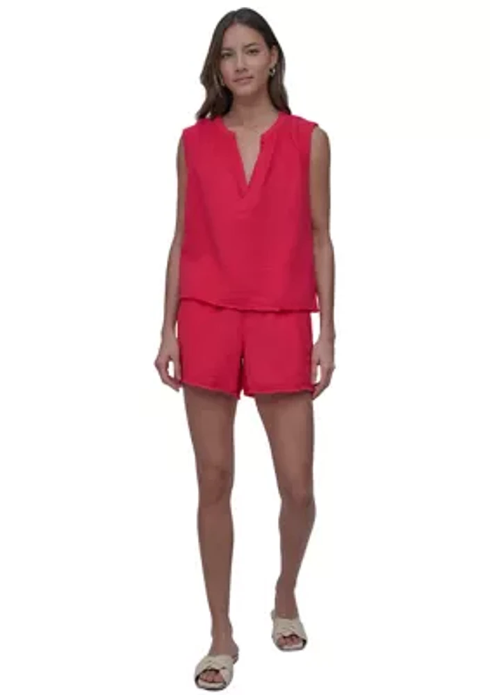 Women's Sleeveless Split Neck Gauze Popover Blouse