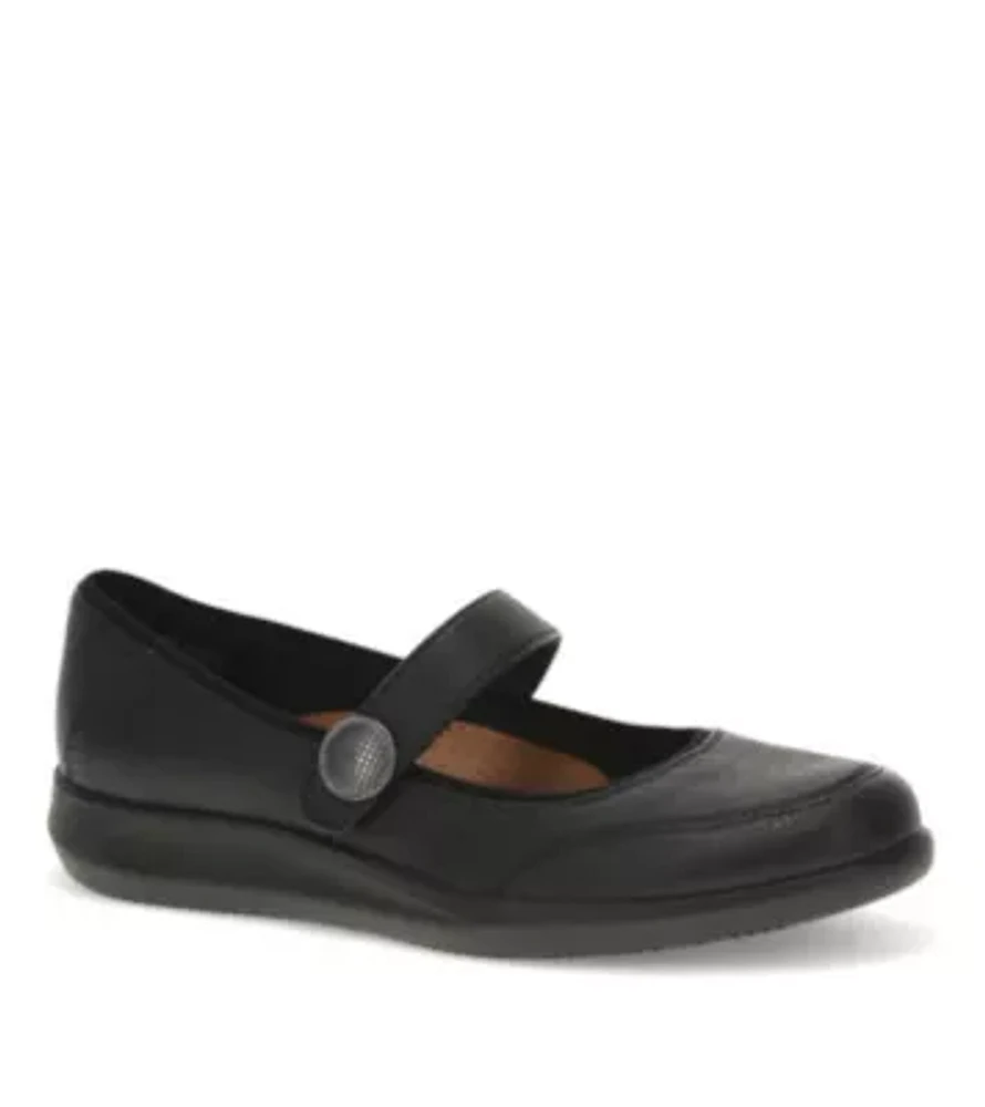 Joesie Mary Jane Flat