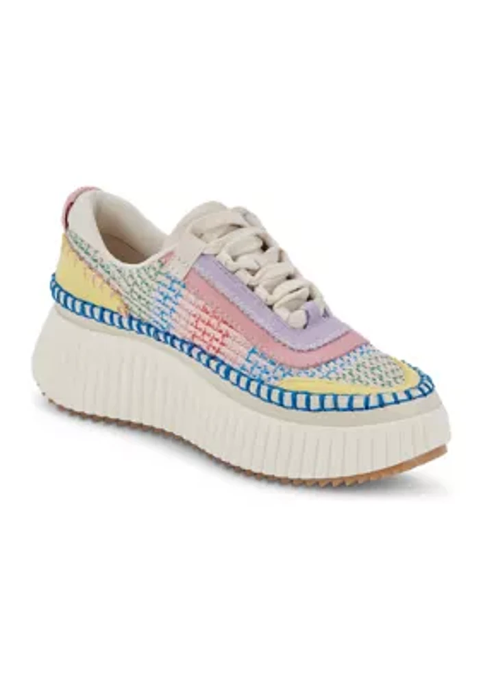 Dolen Sneakers