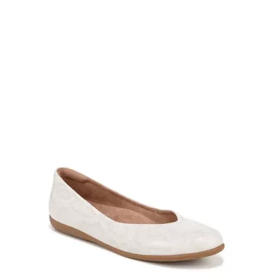 Vivienne Flat