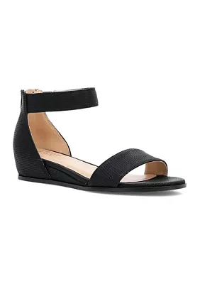 Nomie Flat Sandals