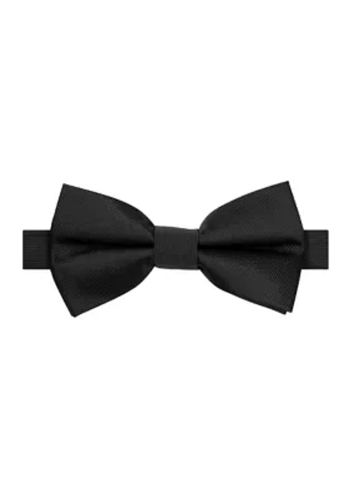 Chesapeake Solid Bow Tie