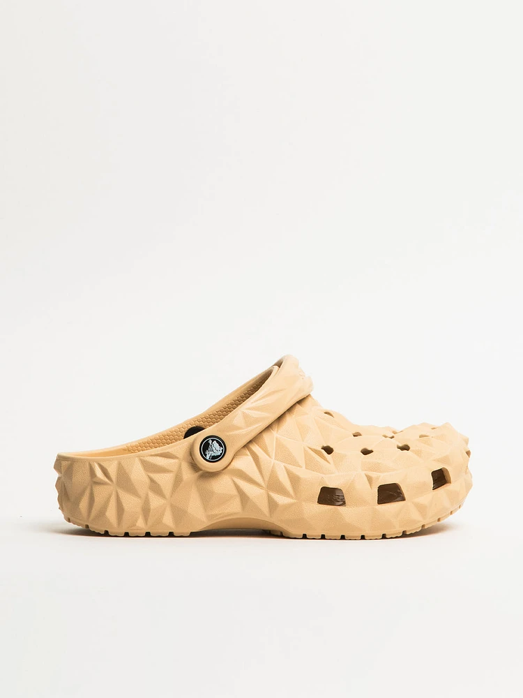 WOMENS CROCS CLASSIC GEOMETRIC CLOG - CLEARANCE