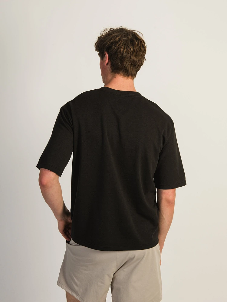 T-SHIRT COUPE BOXY – NOIR