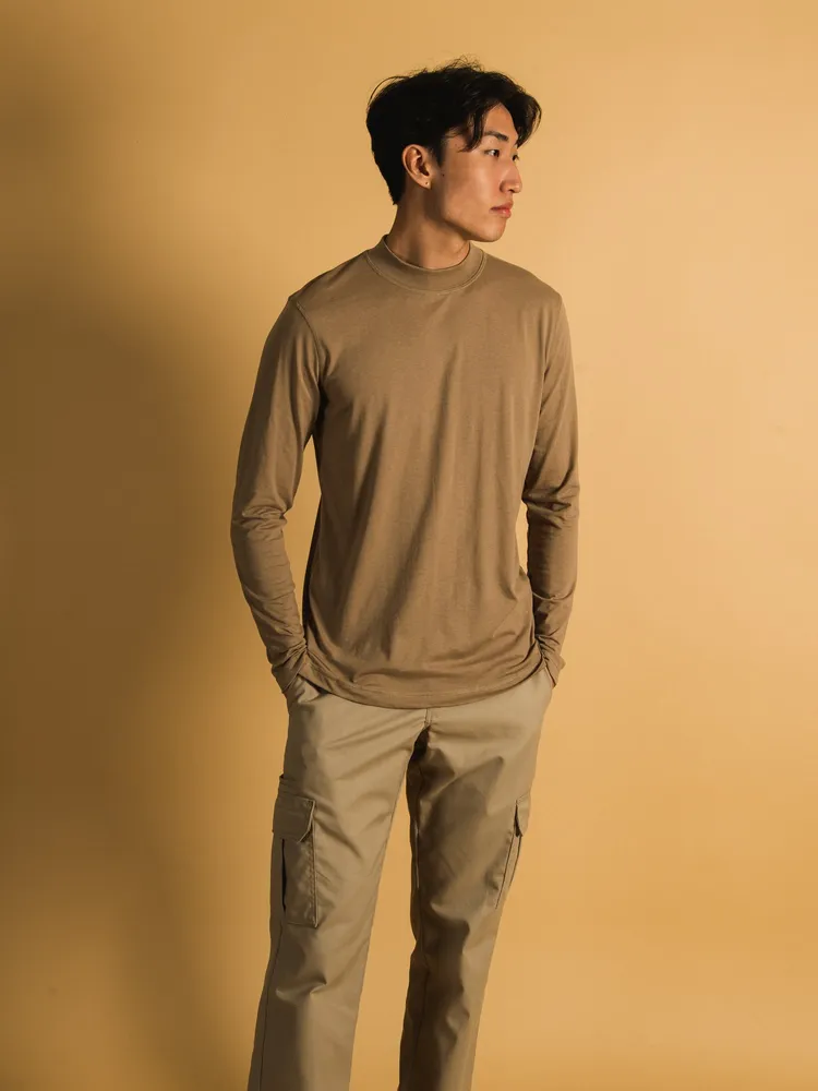 LONG SLEEVE MOCKNECK T-SHIRT