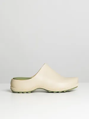 WOMENS COUGAR SVEN SLIP ON - CLEARANCE