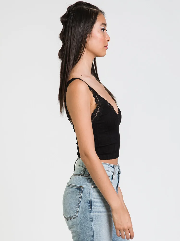 DYNAMIC LACE VNECK CROP RIB TANK