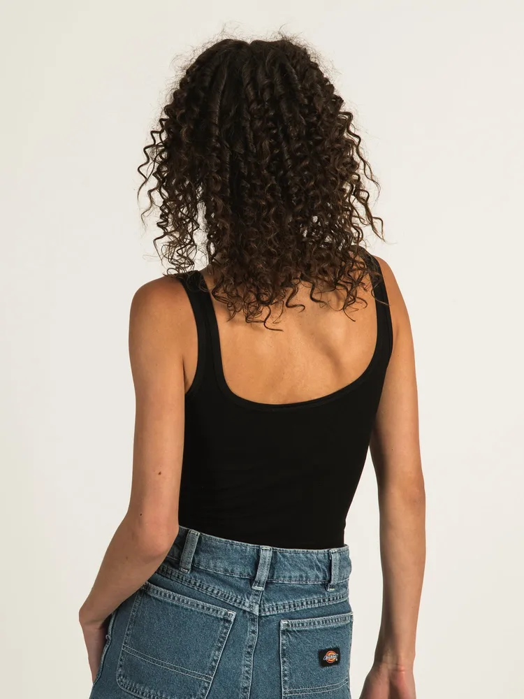 DYNAMIC RIB CENTER CUT CROP TANK