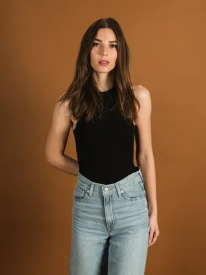 DYNAMIC HIGH SCOOPNECK BODYSUIT