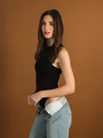 DYNAMIC HIGH SCOOPNECK BODYSUIT