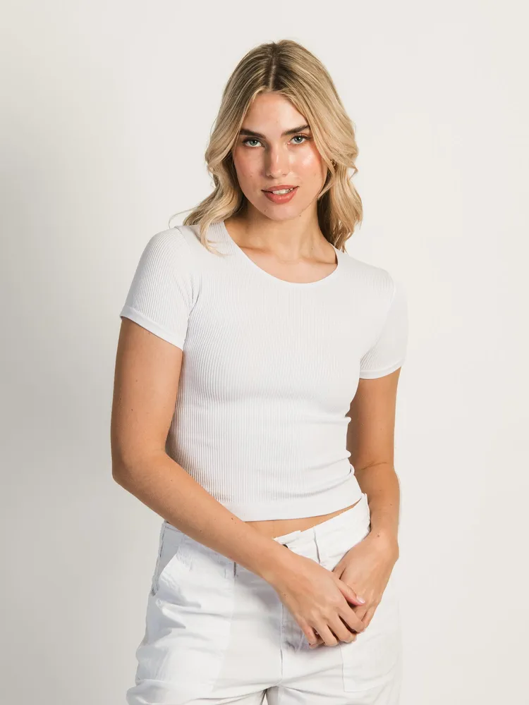 HARLOW RIBBED SEAMLESS TEE - LILAC CLEARANCE