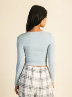 HARLOW PENNY KEYHOLE LONG SLEEVE TEE - LIGHT BLUE CLEARANCE