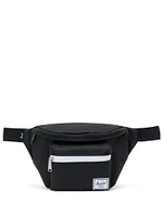 HERSCHEL SUPPLY CO. SEVENTEEN 3.5L HIPSACK - BLACK - CLEARANCE