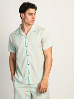 ISLAND HAZE - CHEMISE TISSÉE À MANCHES COURTES ET RAYURES VERTICALES