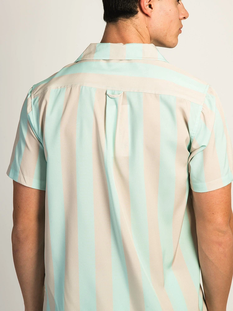 ISLAND HAZE - CHEMISE TISSÉE À MANCHES COURTES ET RAYURES VERTICALES