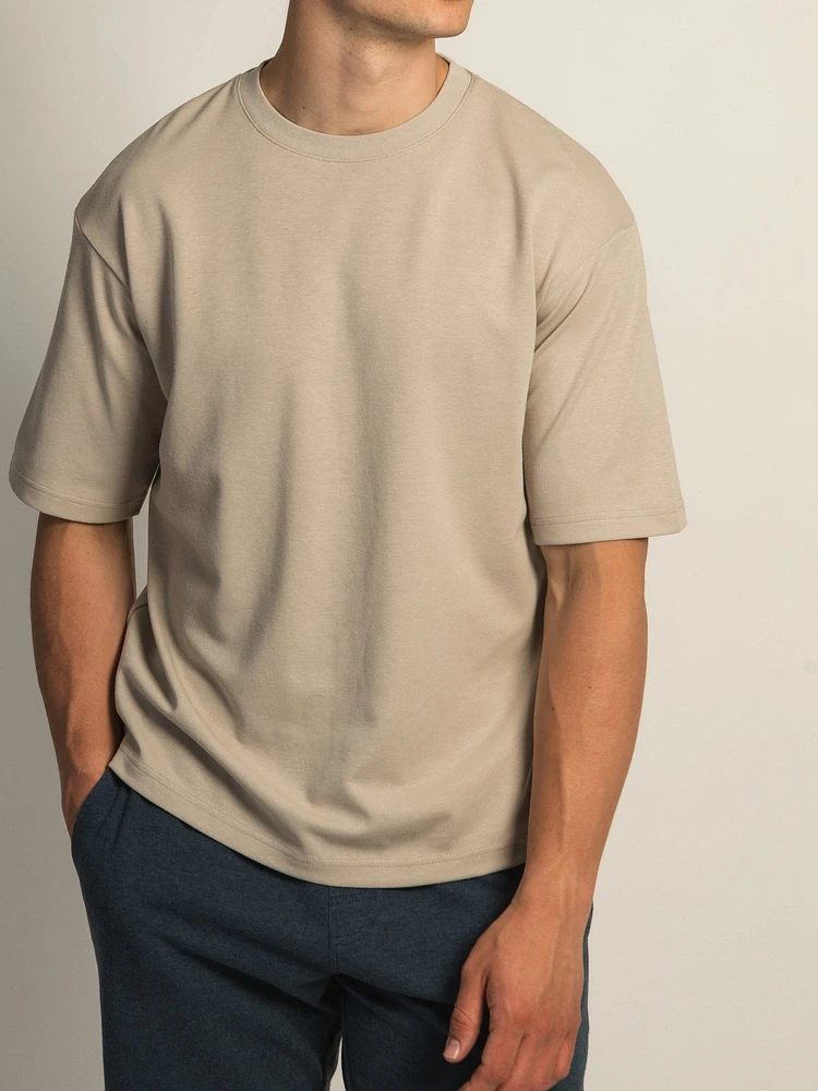 KOLBY KEEP COOL BOXY FIT TEE - PEBBLE