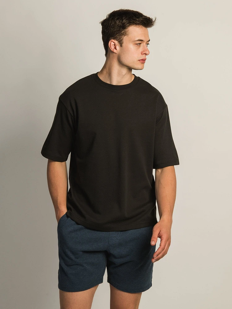KOLBY KEEP COOL BOXY FIT TEE - BLACK