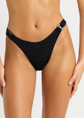 Culotte avec anneau Scene
