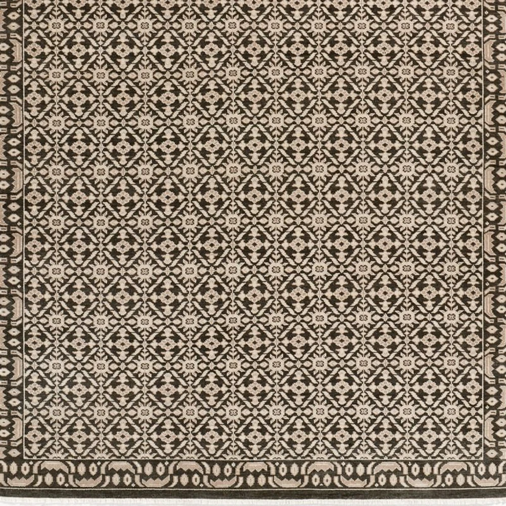 Bordeaux Wool Traditional Hand-Knotted Espresso Brown Area Rug 6'x9'