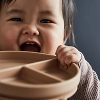 Mushie Natural Suction Silicone Plate