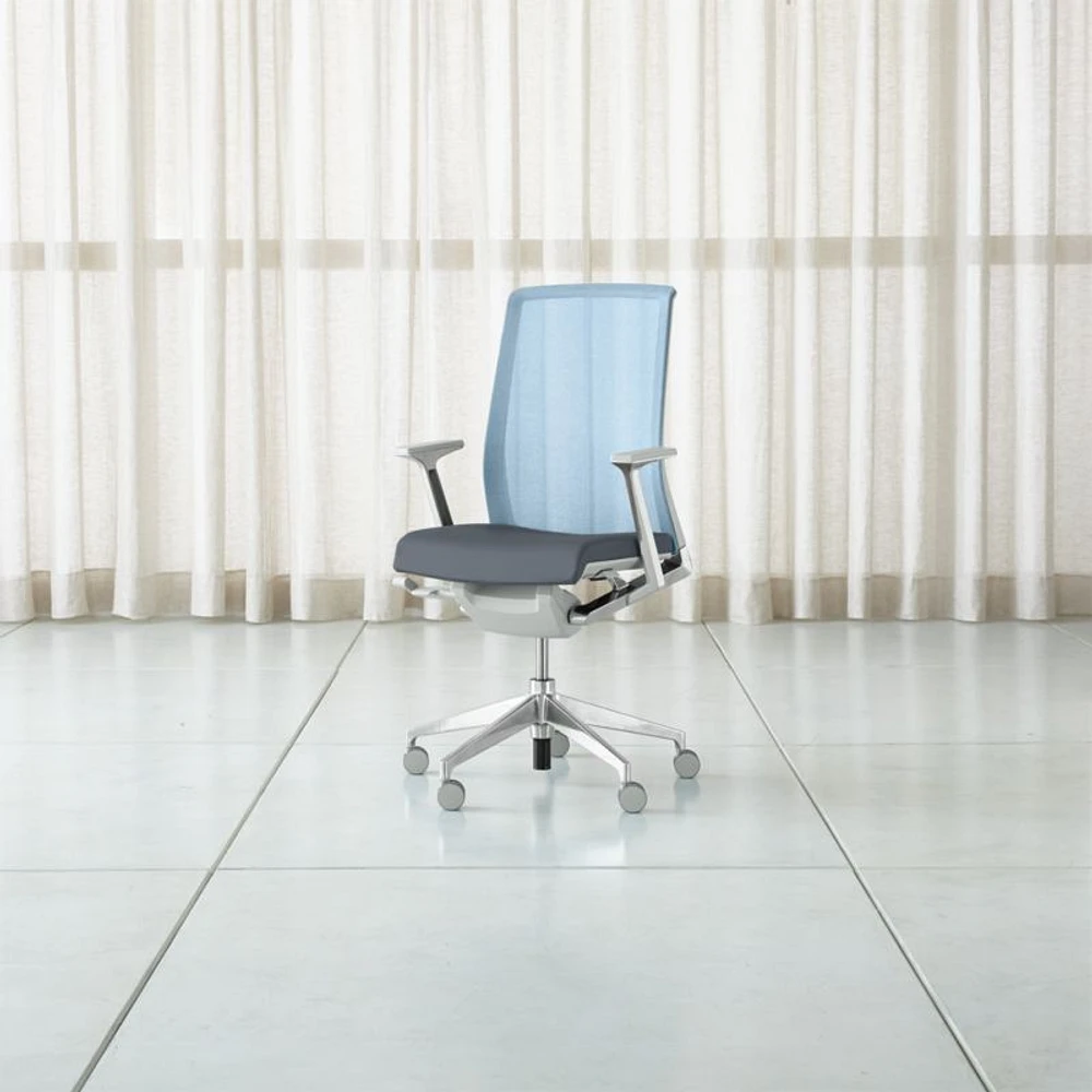 Haworth® Very® Mesh Storm Desk Chair
