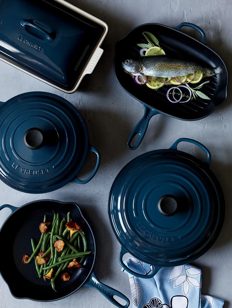 Le Creuset ® Signature 10.25"/26cm Ink Skillet