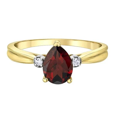 10K Yellow Gold Garnet and Diamond Ring