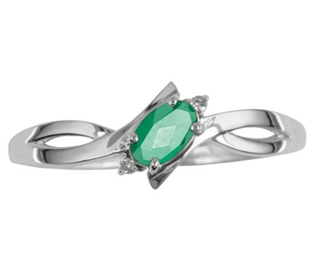 10K White Gold Emerald Diamond Ring