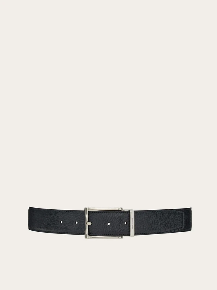 Reversible and adjustable belt with rectangular buckle