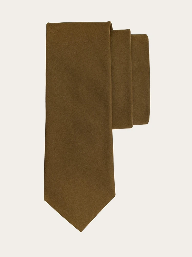 Silk tie