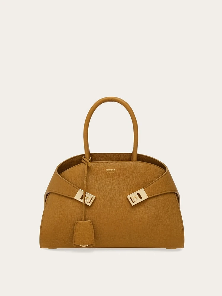 Hug handbag