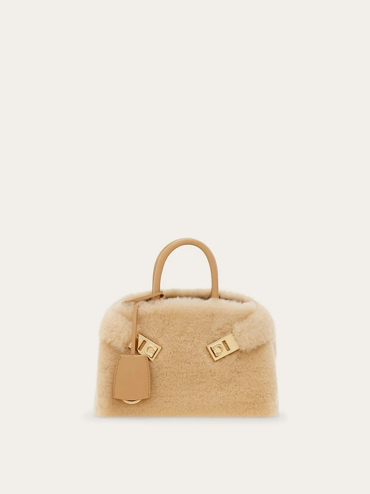 Hug handbag (XS)